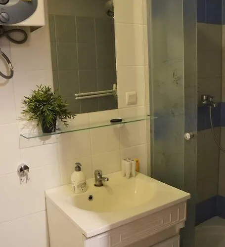 Urocza Kawalerka W Centrum Wroclawia *